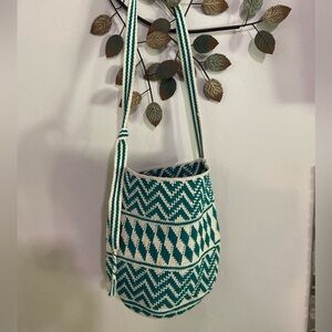 Two-Tone~Teal & Off-White~Geometric Shapes~Open~Adjustable~Crossbody~Bucket Bag